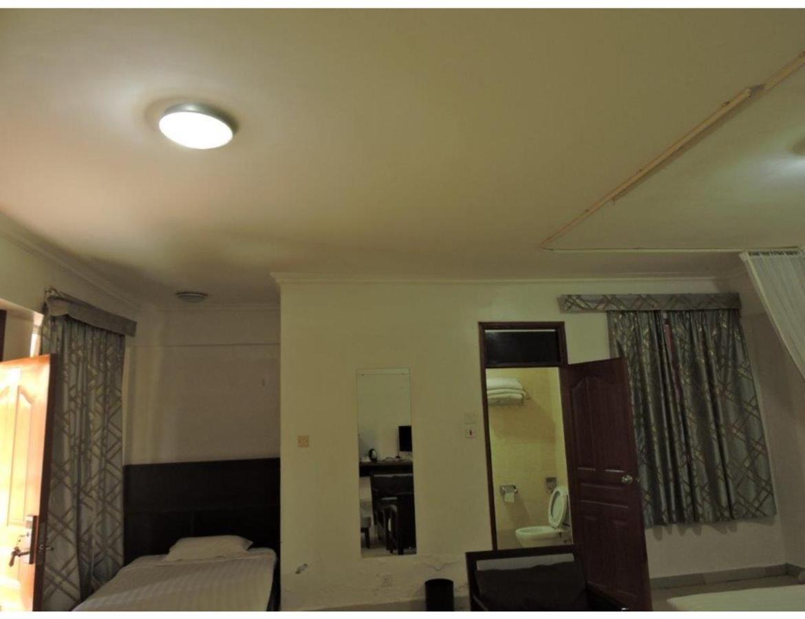 Sky Hotel Nairobi Exterior foto